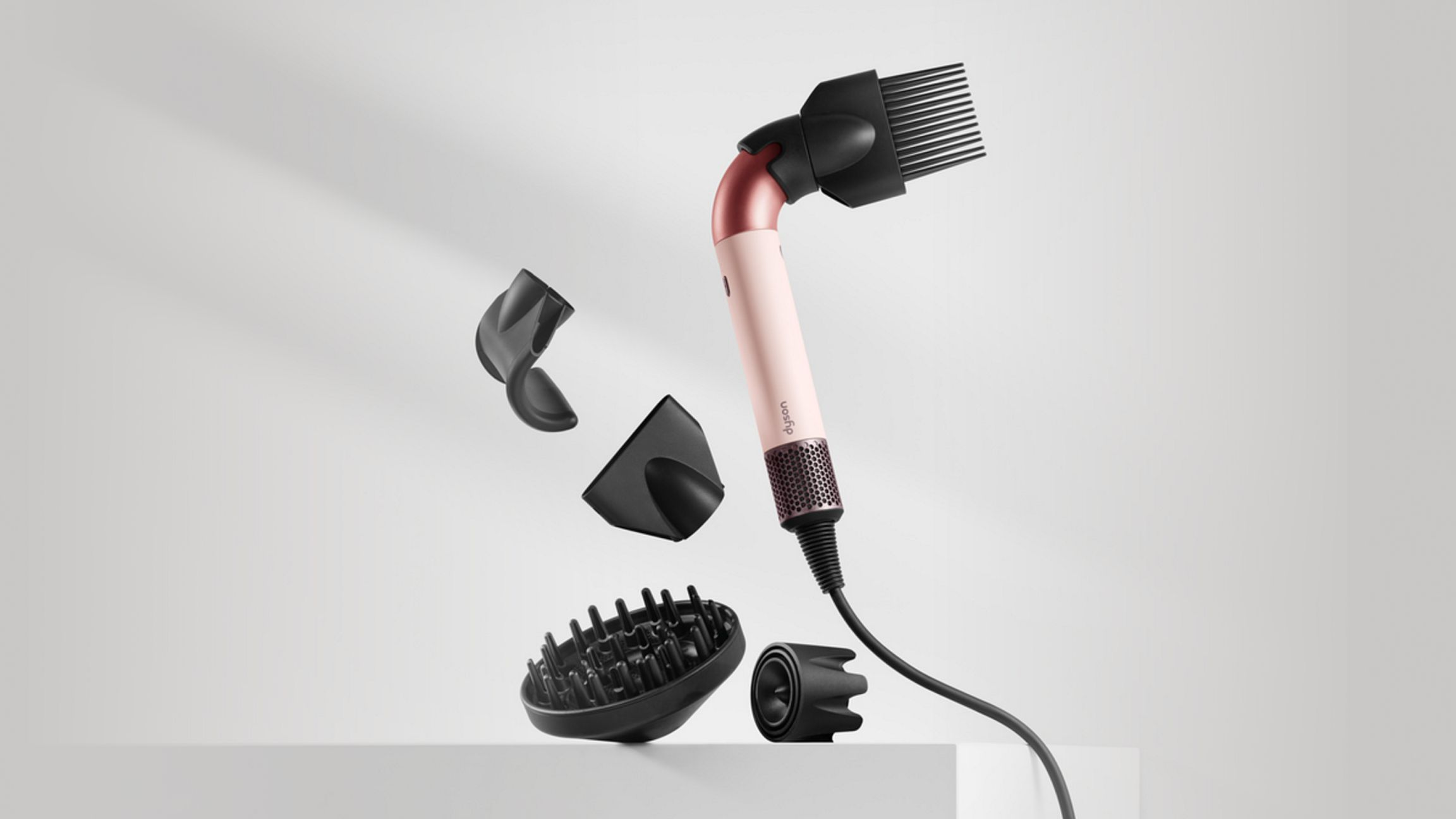 Фени Dyson Supersonic